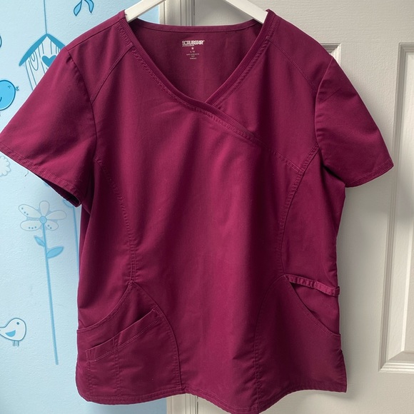 ScrubStar Scrub Wine Dark Cherry Short Sleeves Top Pockets Women's Size Large !! - Picture 2 of 11